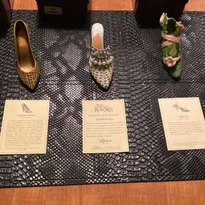 Just the Right be Raine